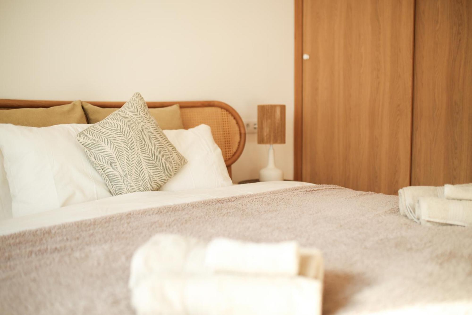Modern Flat With Montgo View Apartment Denia Bagian luar foto
