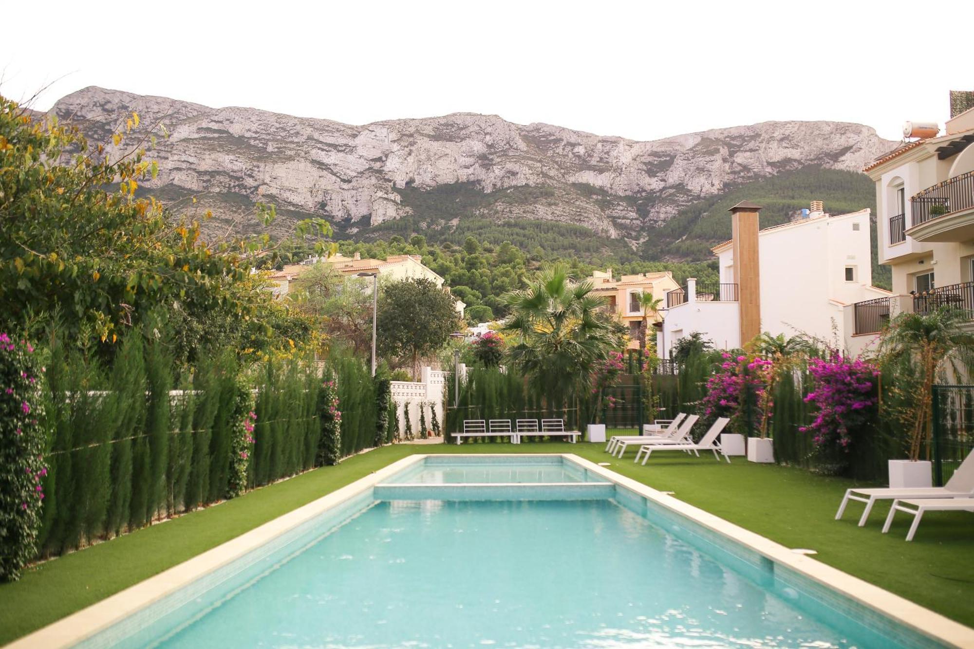Modern Flat With Montgo View Apartment Denia Bagian luar foto